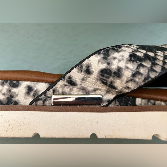 Franco Sarto Darius Reptile Flip Flop - Slide - Wedge - Sz 8.5 - Picture 6 of 6